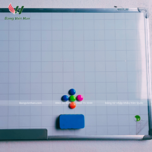 Bảng trắng kẻ ô li